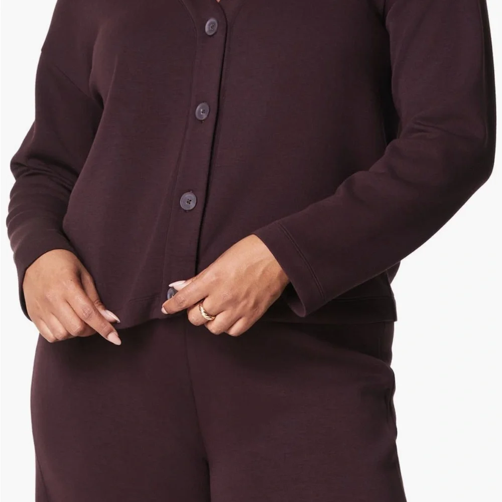 New w/tags SPANX Air Essentials Truffle Brown Button-Up Cardigan - Picture 3 of 5